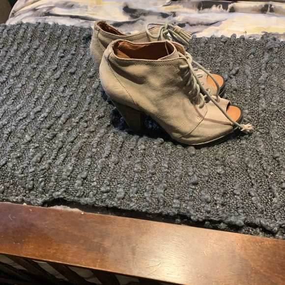 Booties - Picture 4 of 5